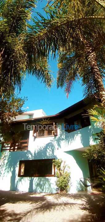 House for vacation rental in Garopaba (Morrinhos)