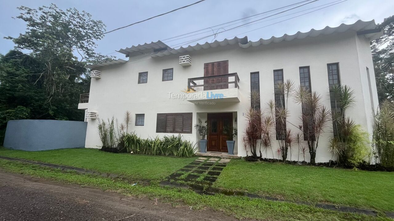Casa para alquiler de vacaciones em Bertioga (Praia de Guaratuba)