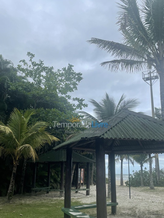 Casa para alquiler de vacaciones em Bertioga (Praia de Guaratuba)