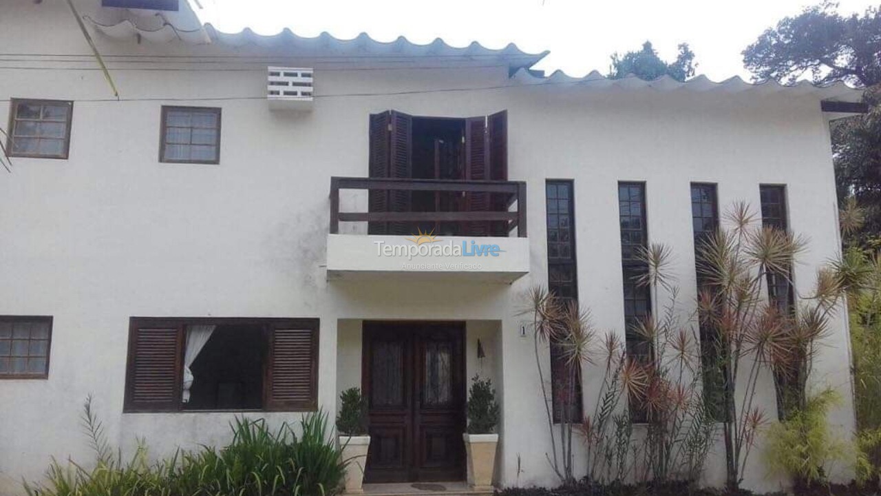 Casa para alquiler de vacaciones em Bertioga (Praia de Guaratuba)