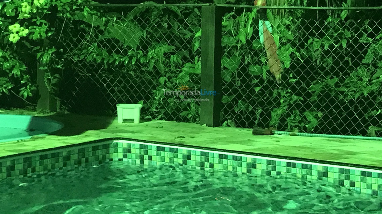 Casa para alquiler de vacaciones em Bertioga (Praia de Guaratuba)