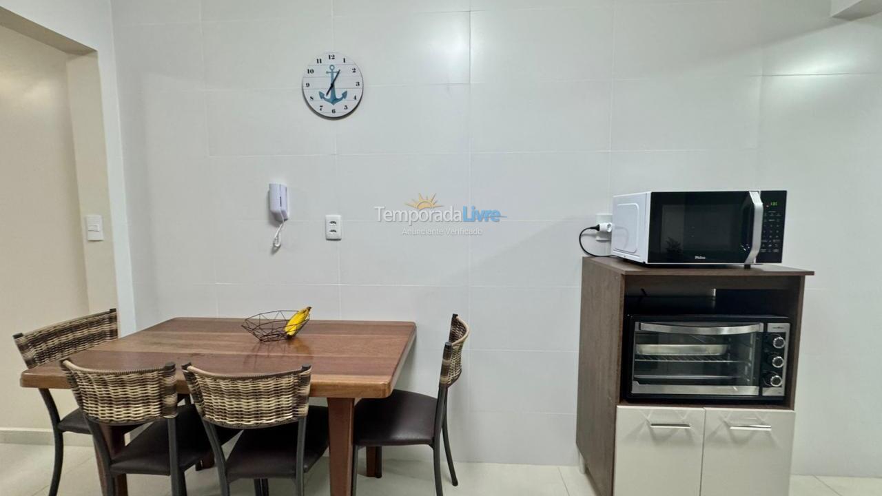 Apartamento para aluguel de temporada em Itapema (Centro)