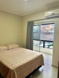 LINDO E CONFORTÁVEL APARTAMENTO FRENTE AO MAR
