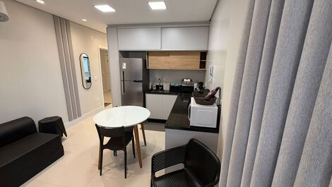 Estúdio em Santo Antônio de Lisboa no pôr do sol mais bonito da ilha.