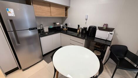 Estúdio em Santo Antônio de Lisboa no pôr do sol mais bonito da ilha.