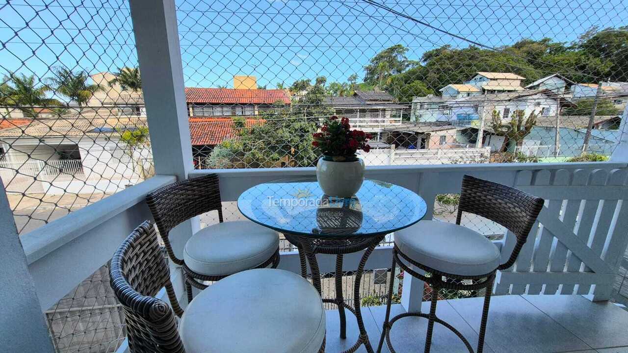 Apartamento para aluguel de temporada em Florianopolis (Canasvieiras)