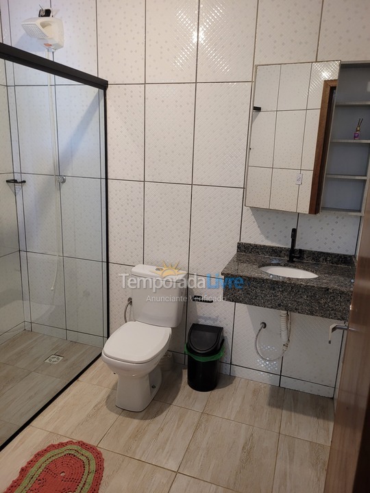 Casa para aluguel de temporada em Guaratuba (Balneário Eliane)