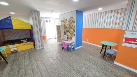 Asturias beachfront apartment with 2 bedrooms, private barbecue, and 2 parking spaces.