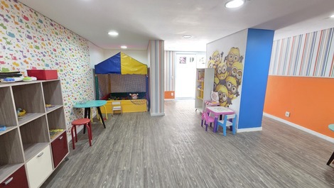 Asturias beachfront apartment with 2 bedrooms, private barbecue, and 2 parking spaces.