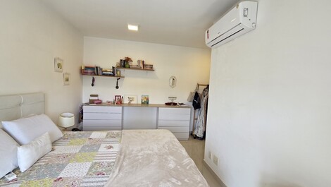Asturias beachfront apartment with 2 bedrooms, private barbecue, and 2 parking spaces.