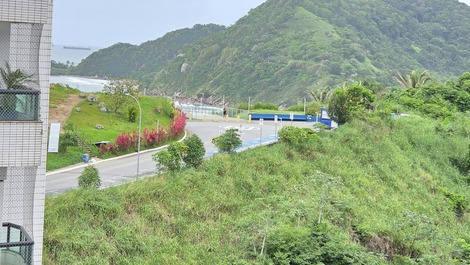 Asturias beachfront apartment with 2 bedrooms, private barbecue, and 2 parking spaces.