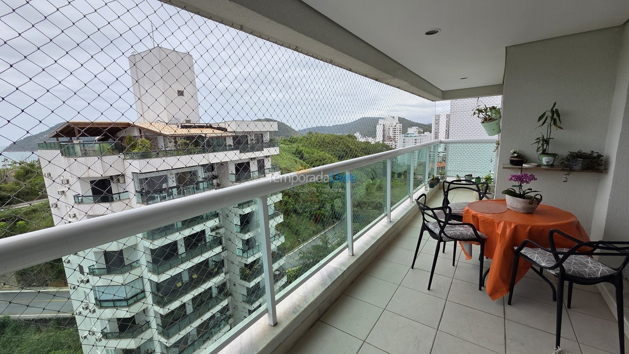 Apartment for vacation rental in Guarujá (Astúrias)