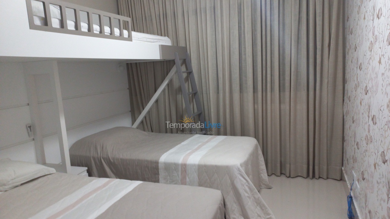 Apartment for vacation rental in Matinhos (Caiobá)