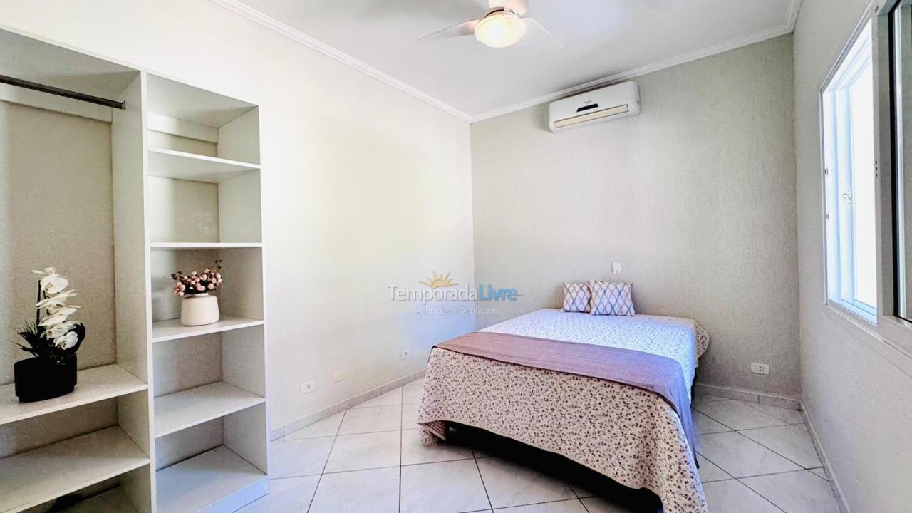 Casa para aluguel de temporada em Ubatuba (Itaguá)