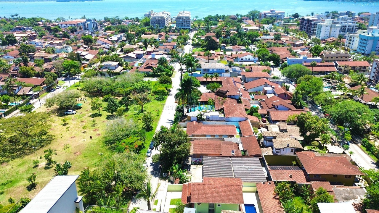 Casa para aluguel de temporada em Ubatuba (Itaguá)