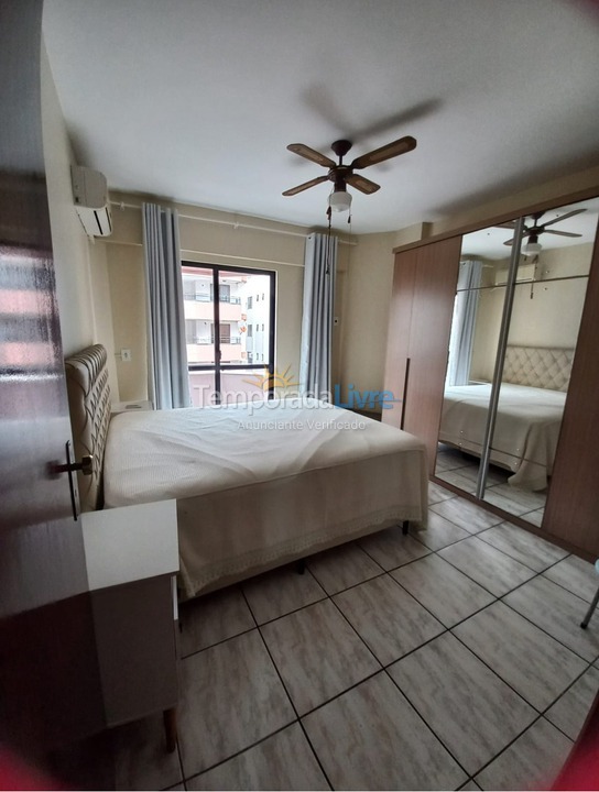 Apartment for vacation rental in Itapema (Meia Praia)