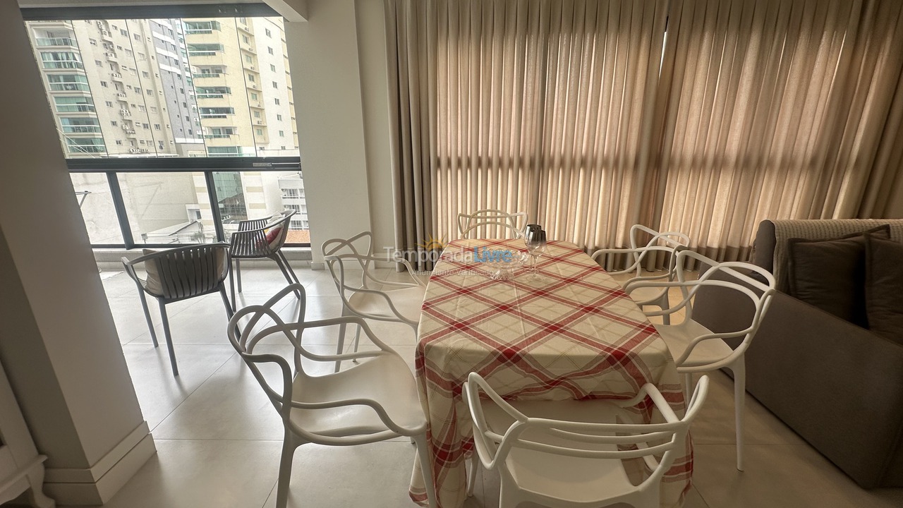 Apartamento para alquiler de vacaciones em Itapema (Meia Praia)