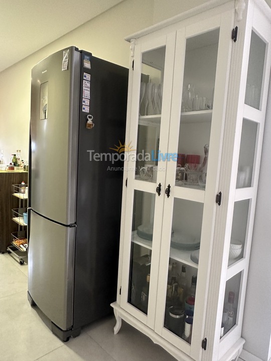 Apartamento para alquiler de vacaciones em Itapema (Meia Praia)