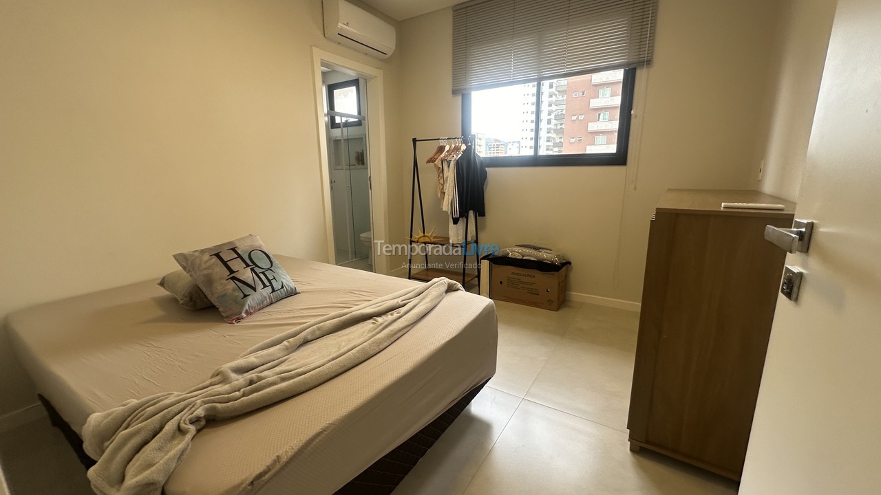 Apartamento para alquiler de vacaciones em Itapema (Meia Praia)
