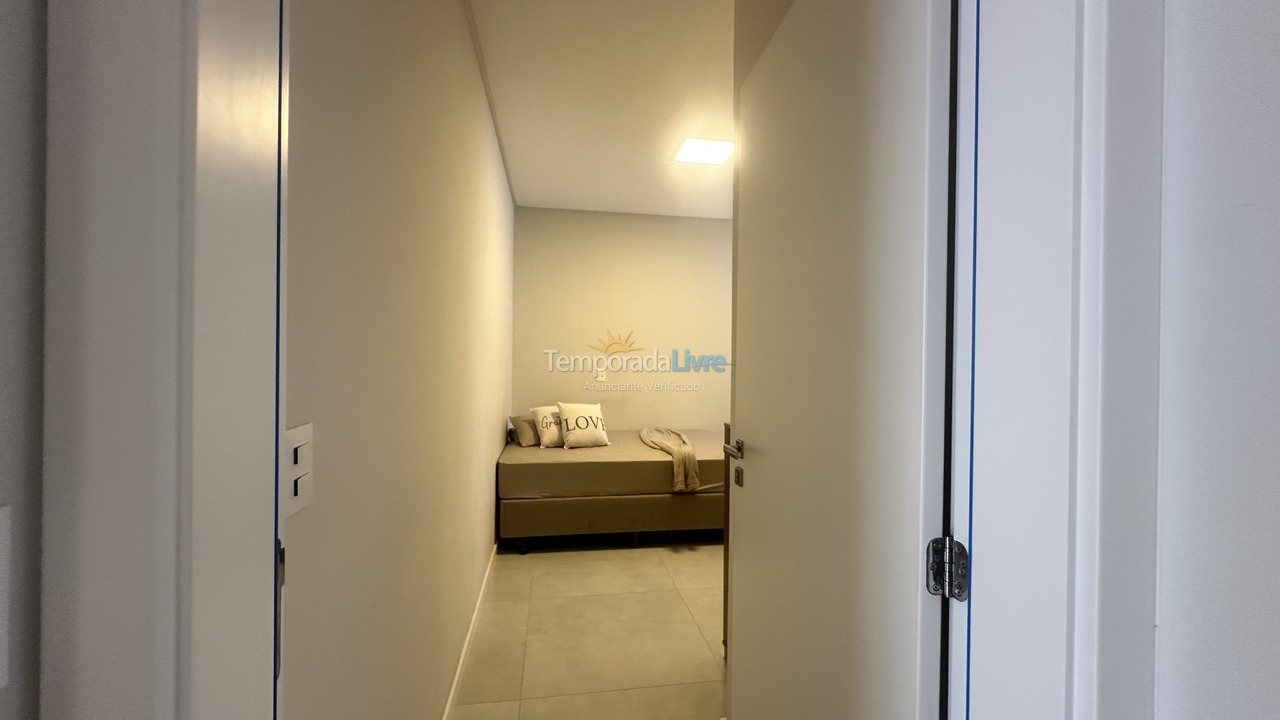 Apartamento para alquiler de vacaciones em Itapema (Meia Praia)