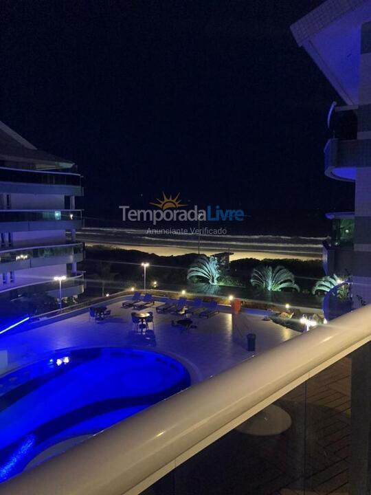 Apartamento para aluguel de temporada em Florianópolis (Praia Brava)