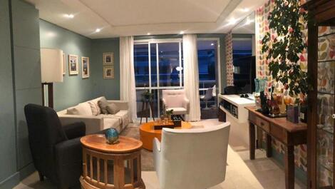 Apartamento frente mar na Praia Brava