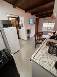 Estúdios Molhes, beachfront in Passo de Torres, air conditioning and garage.