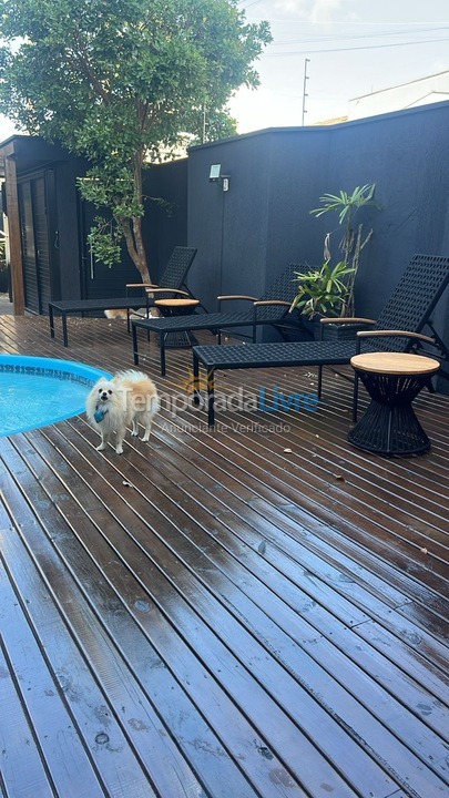 Casa para aluguel de temporada em Porto Belo (Perequê)