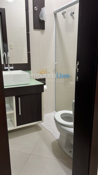 Casa para aluguel de temporada em Porto Belo (Perequê)