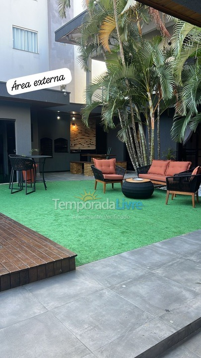 Casa para aluguel de temporada em Porto Belo (Perequê)