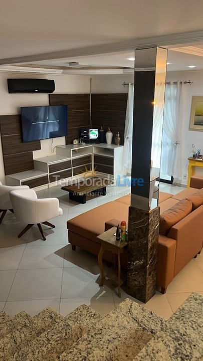 Casa para aluguel de temporada em Porto Belo (Perequê)