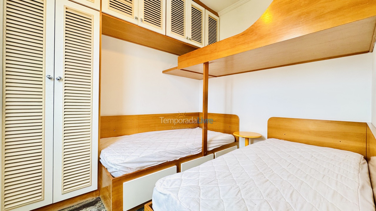 Apartment for vacation rental in Guarujá (Enseada)