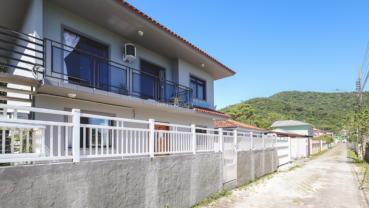 Casa para alquiler de vacaciones em Florianópolis (Praia da Armação)