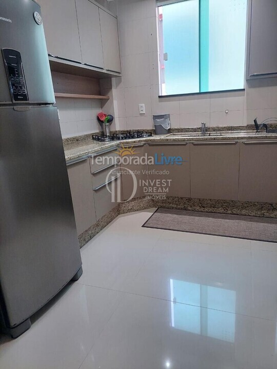 Apartment for vacation rental in Itapema (Meia Praia)