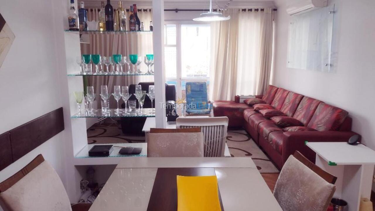 Apartamento para aluguel de temporada em Guarujá (Pitangueiras)