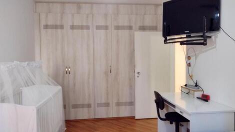 Guarujá -SP/Frente ao mar, 03 suítes, Feriado disponível!!!