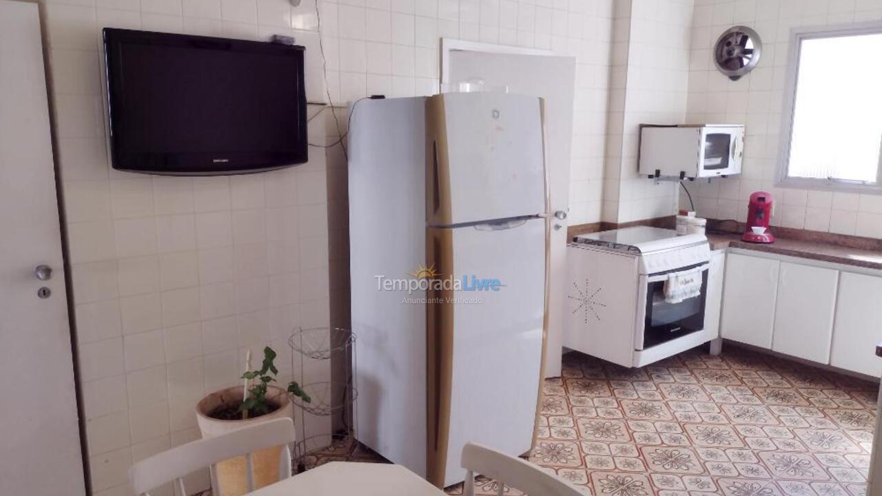 Apartamento para aluguel de temporada em Guarujá (Pitangueiras)