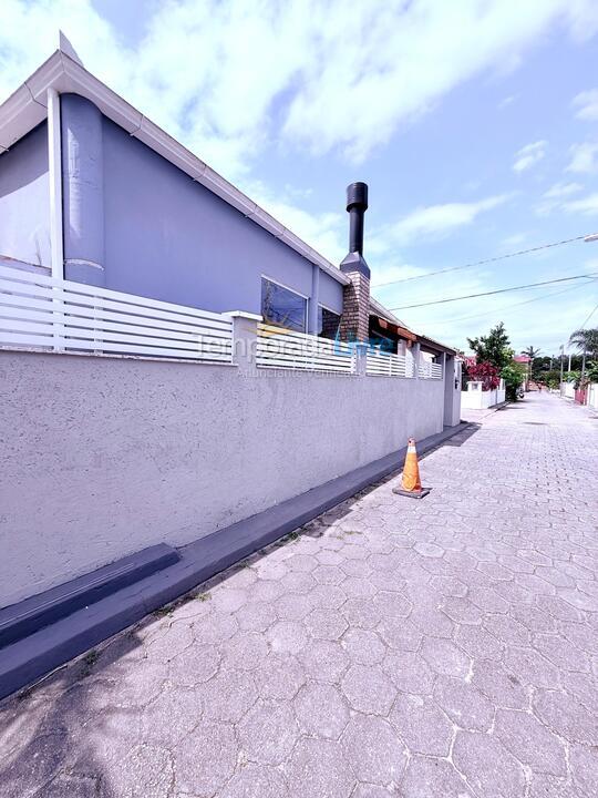 Casa para aluguel de temporada em Florianópolis (Ponta das Canas)