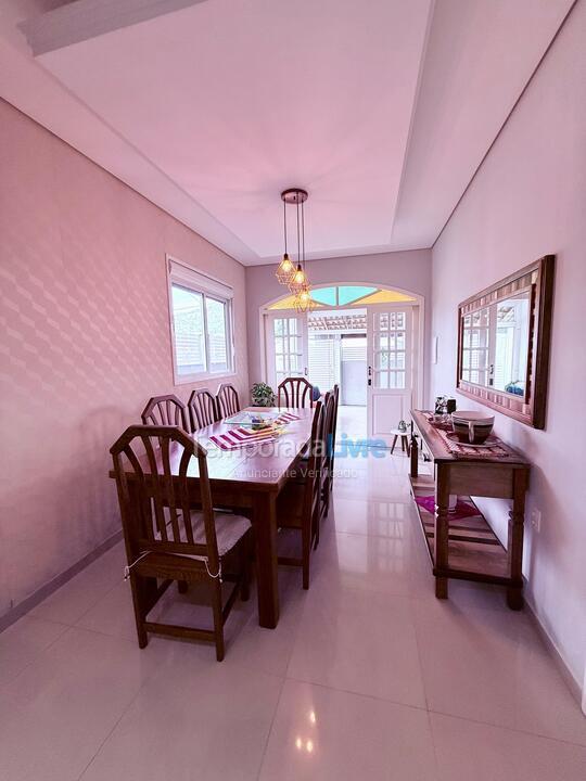 Casa para aluguel de temporada em Florianópolis (Ponta das Canas)