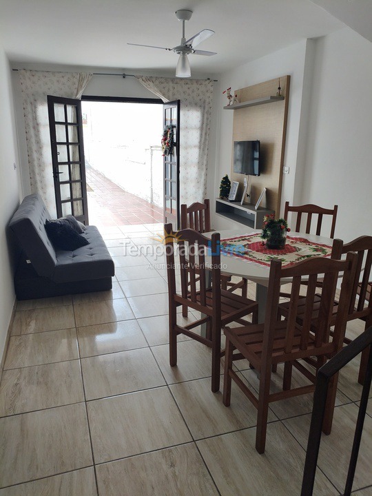 Casa para alquiler de vacaciones em Guaratuba (Praia Central)