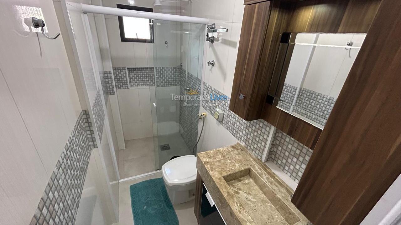 Apartment for vacation rental in Itapema (Centro)