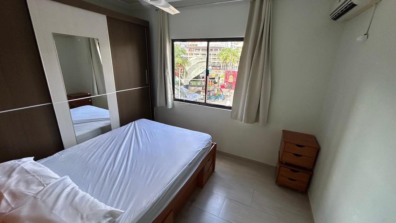 Apartment for vacation rental in Itapema (Centro)