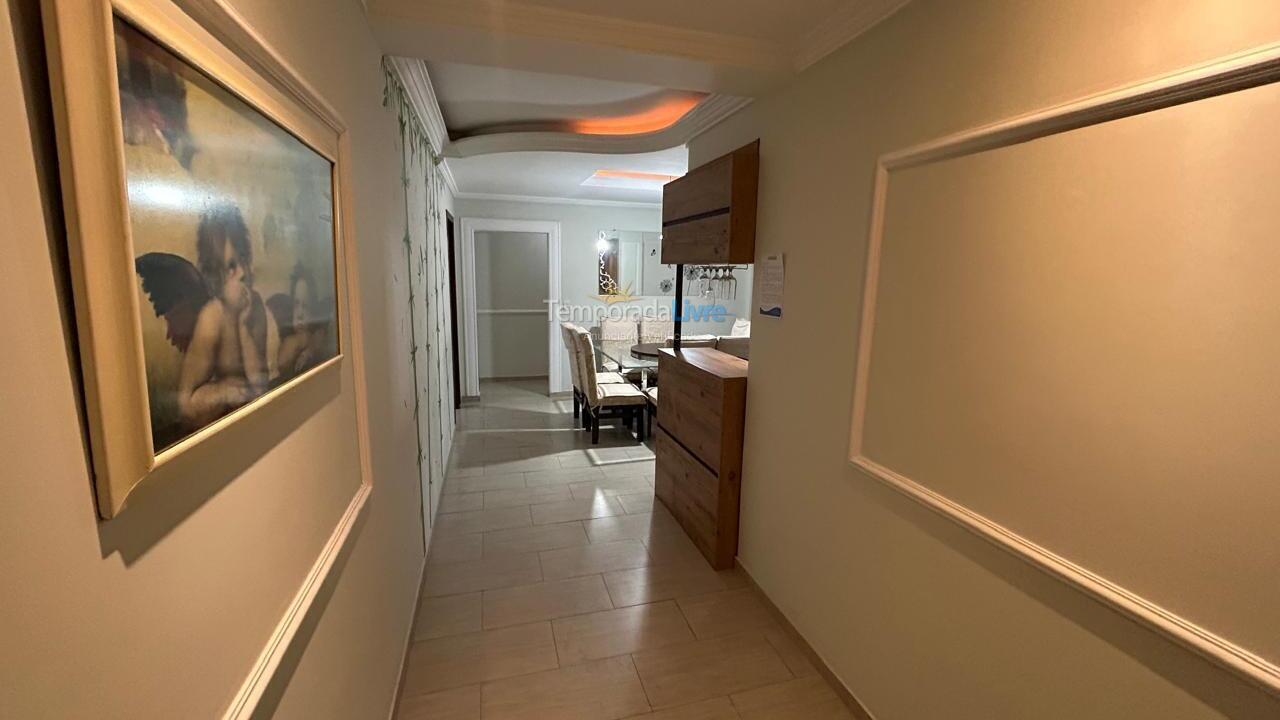 Apartment for vacation rental in Itapema (Centro)