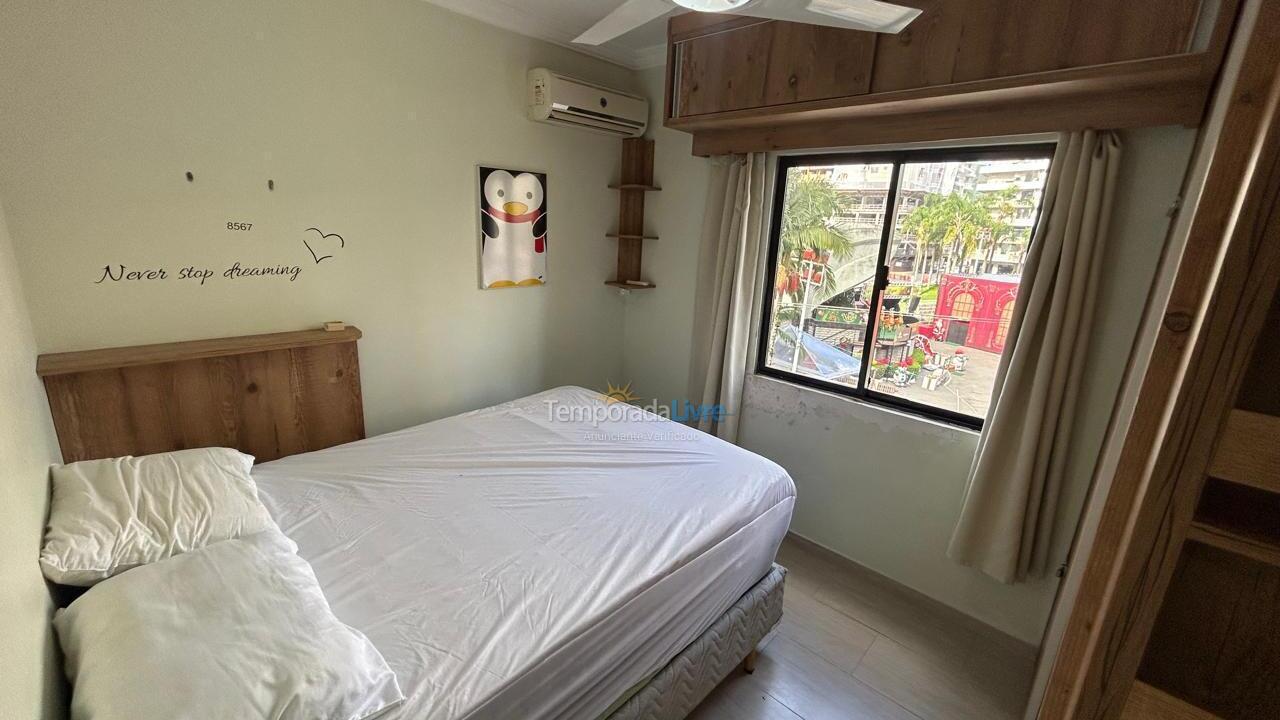 Apartment for vacation rental in Itapema (Centro)