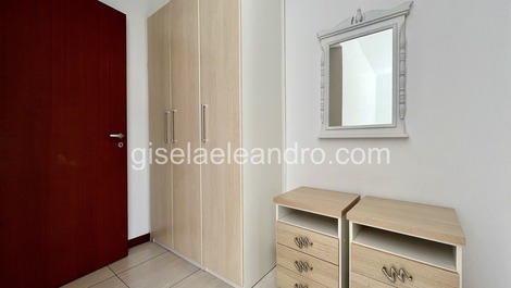 Charming apartment with 2 suites in Canasvieiras, 100 meters from the sea.