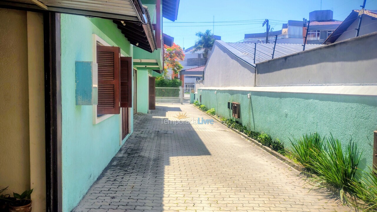 Apartamento para aluguel de temporada em Florianopolis (Praia dos Ingleses)