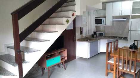 Sobrado a 2 minutos da Praia nos Ingleses