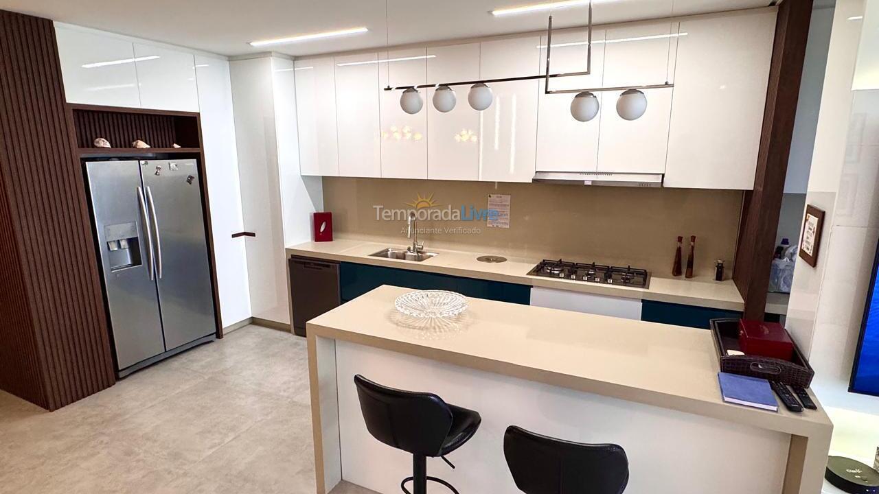 Casa para aluguel de temporada em Florianopolis (Praia dos Ingleses)