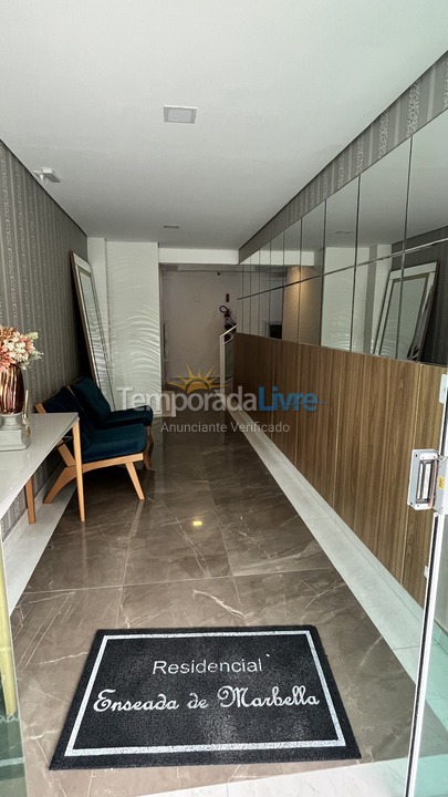 Apartment for vacation rental in Bombinhas (Praia de Bombas)