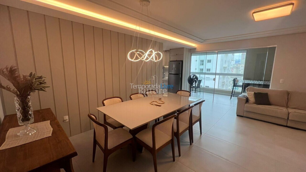 Apartamento para aluguel de temporada em Itapema (Meia Praia)